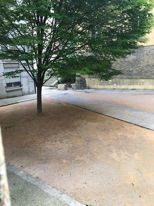 Appartement Cozy 1Br+Sofa Bed In Lyon Center France