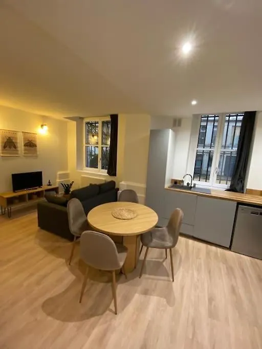 Appartement Cozy 1Br+Sofa Bed In Lyon Center